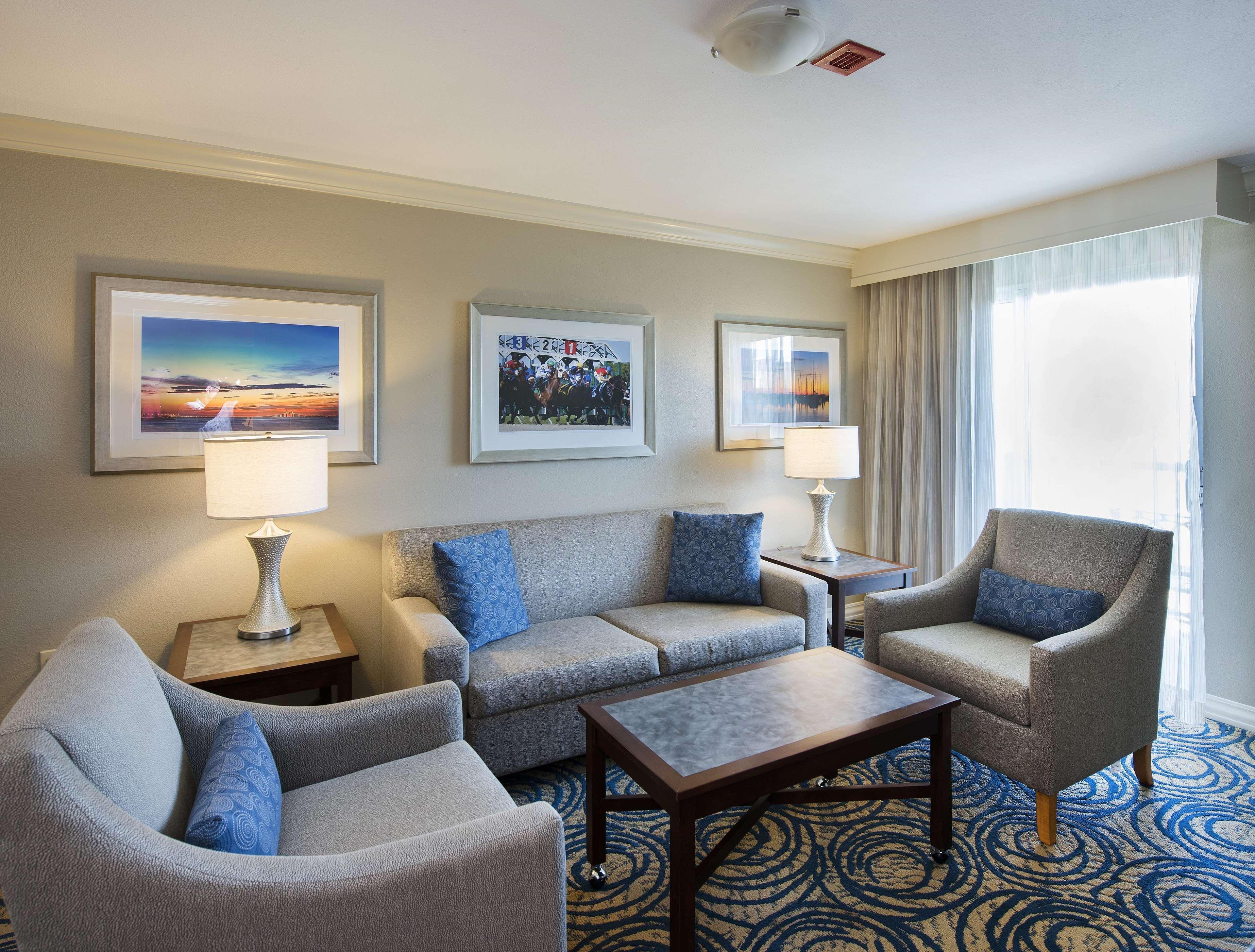 Doubletree By Hilton Hotel Tampa Airport-Westshore Екстер'єр фото