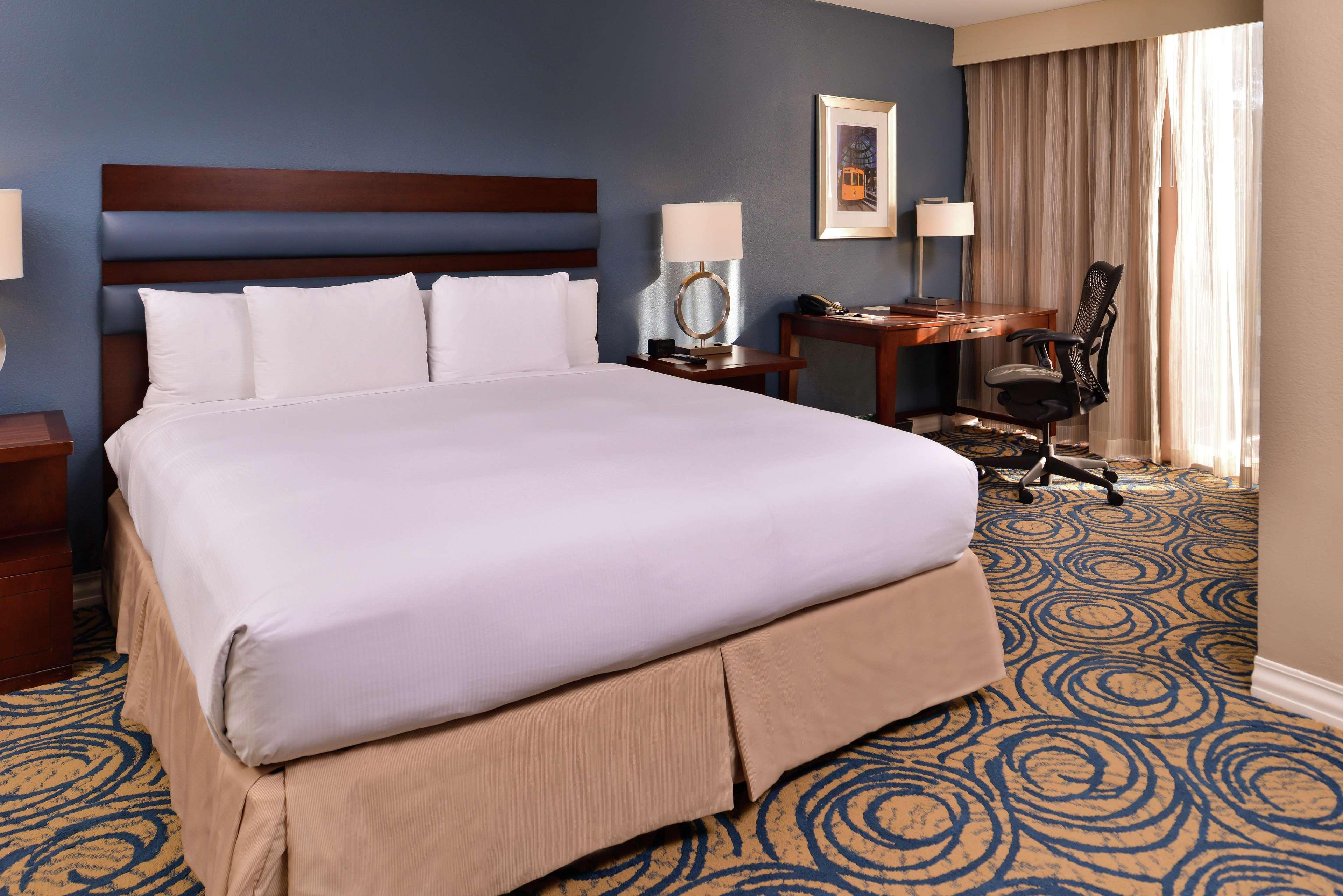 Doubletree By Hilton Hotel Tampa Airport-Westshore Екстер'єр фото