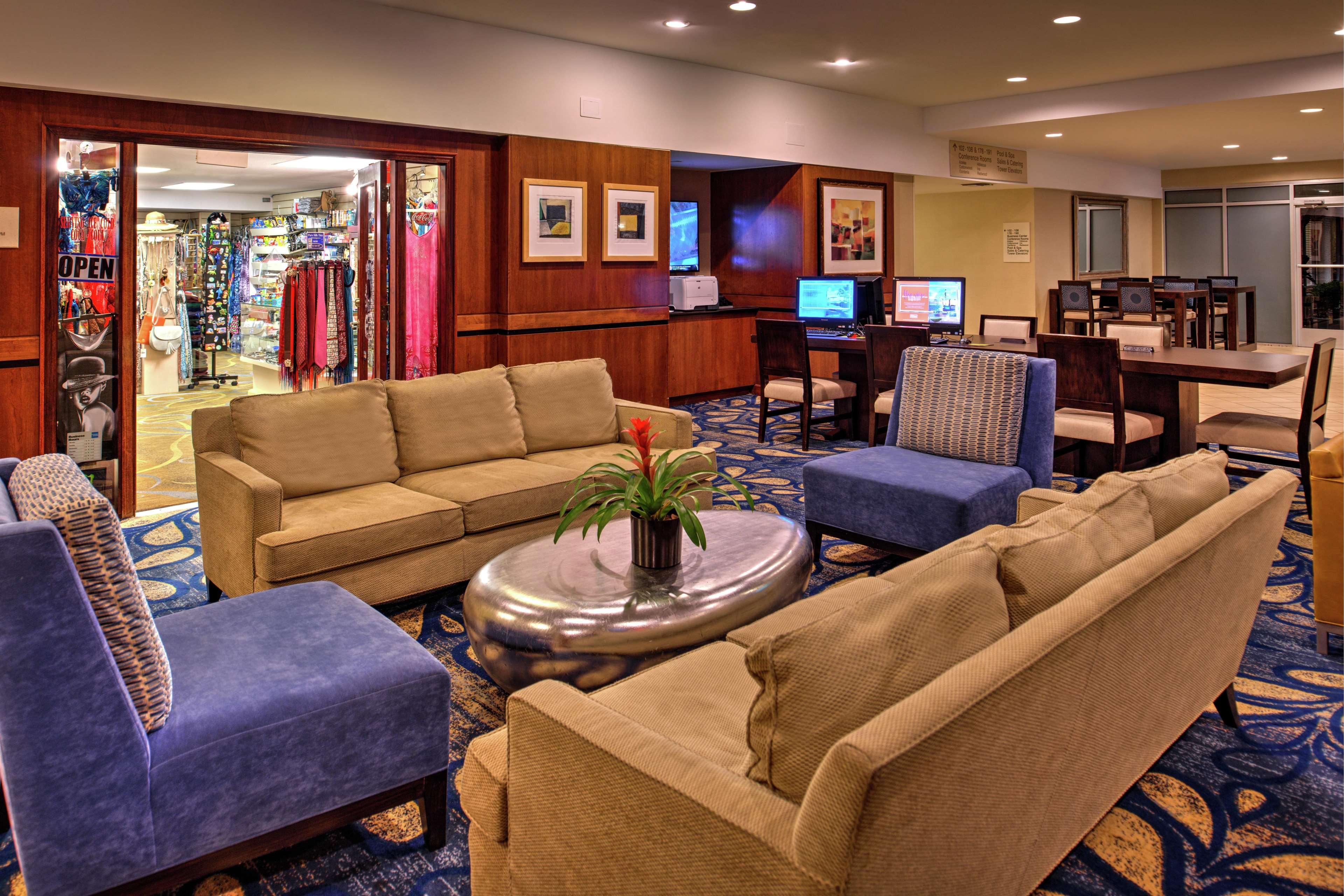 Doubletree By Hilton Hotel Tampa Airport-Westshore Екстер'єр фото